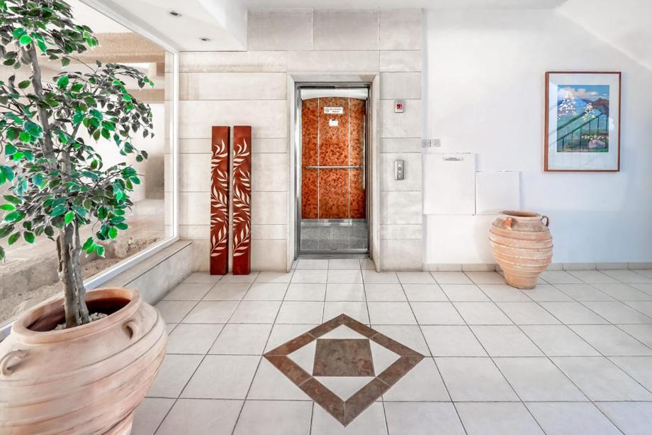 207 Kings Palace Seaview Paphos Exterior foto